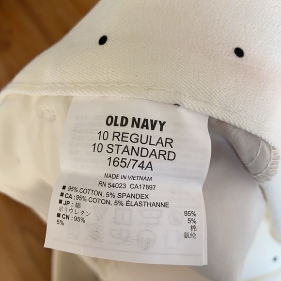 Polka Dot Shorts from Old Navy - Picture 8 of 12